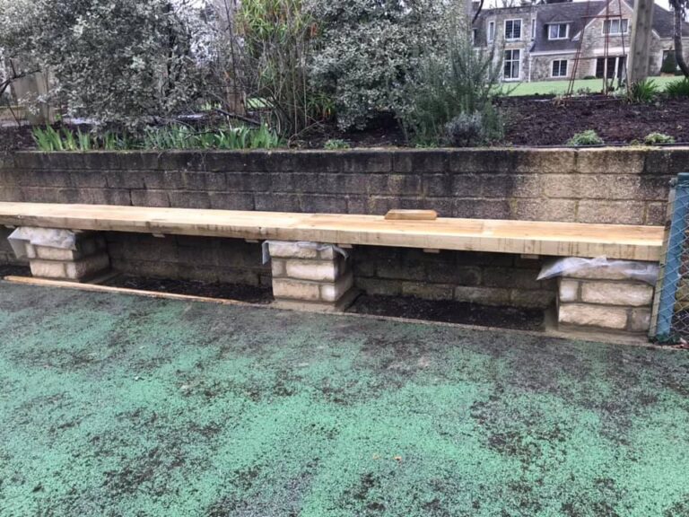 Seal Road Tennis Court Bench